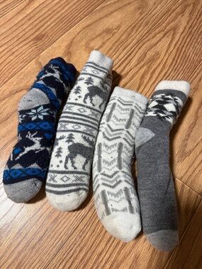 Cozy Winter Crew Socks - Gray & Blue Patterned Pack